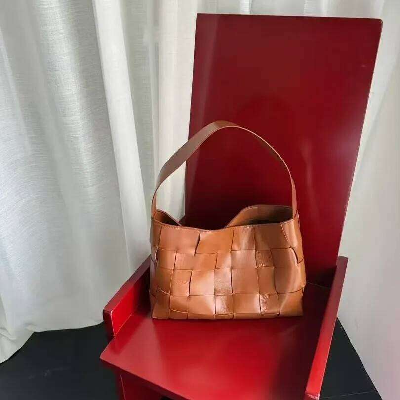 Genuine leather braided tote new top layer cowhide large capacity handbag vintage women's one-shoulder underarm bag