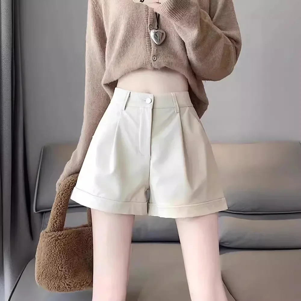 Womens PU Leather Shorts Summer 2024 High Waist Slimming Look Loose Wide Leg Aline Casual for Outerwear 250520A