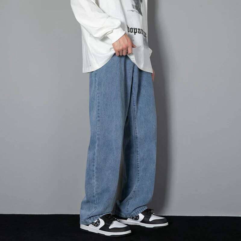 Men's Modern Wide-Legged Denims: Durable, Comfortable, and Available in Multiple Shades