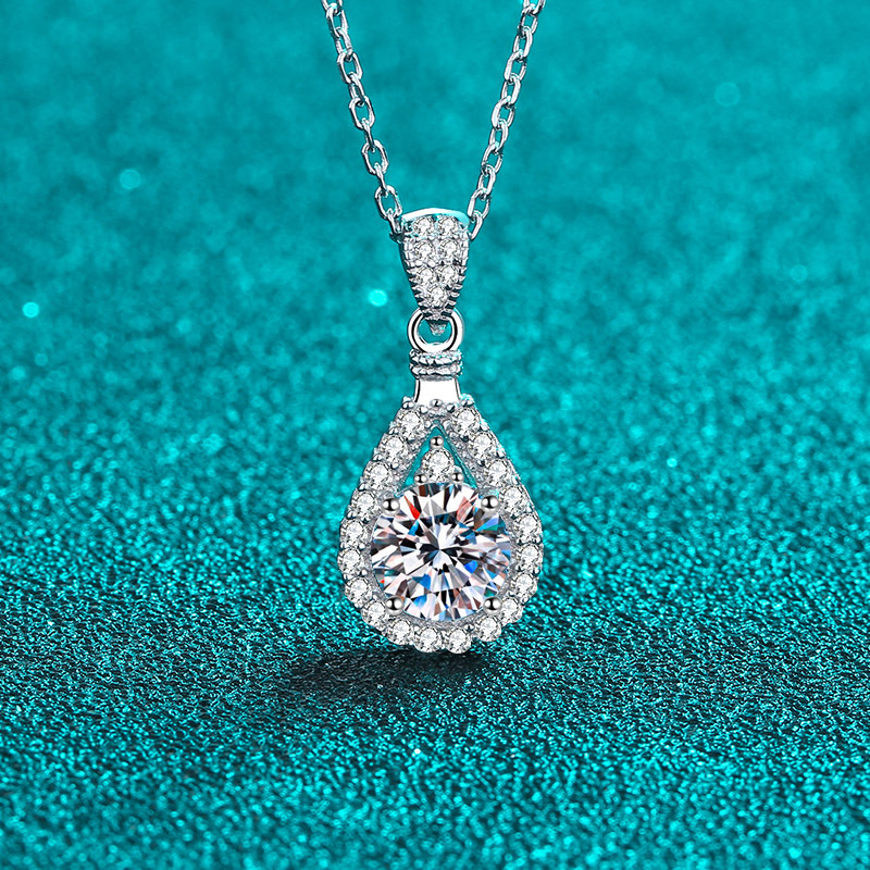 925 Sterling Silver Moissanite Collarbone Necklace for Women PT950 Gold Plated Minimalist Rose Gold Pendant Jewelry Wholesale Ready Stock