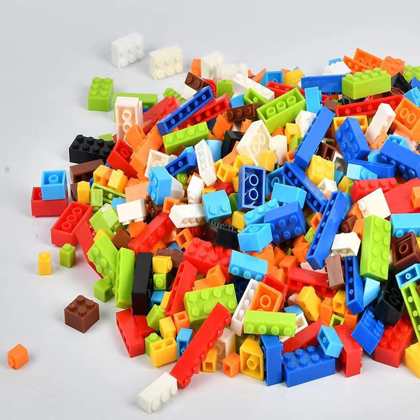 Blocks Blox Children Figures Set Moc Brick Educational Building Block Small granular building blocks are assembled in a loose and educational way 06