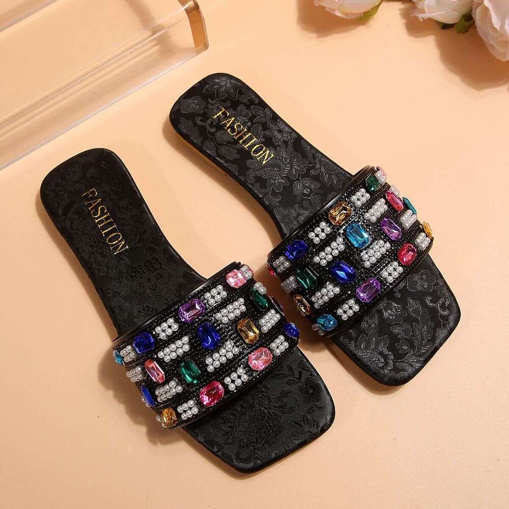 Designer Sandals Large Colorful Gemstone One Word Casual Flat Slippers Summer 2025 Outdoor Fashion Beach Slippers Female Designer Sandals