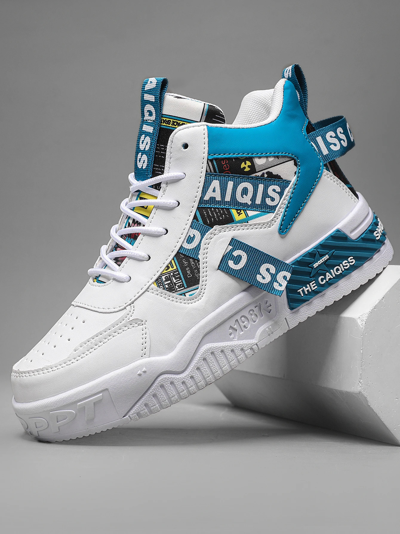 Mens Skateboard Shoes Travel Shoes HighElasticityU ltraLightBr eathableSo ftSoledSof tSurfaceCoup lesSpri ngandS umm erCasu alandF ash ionableV 250527
