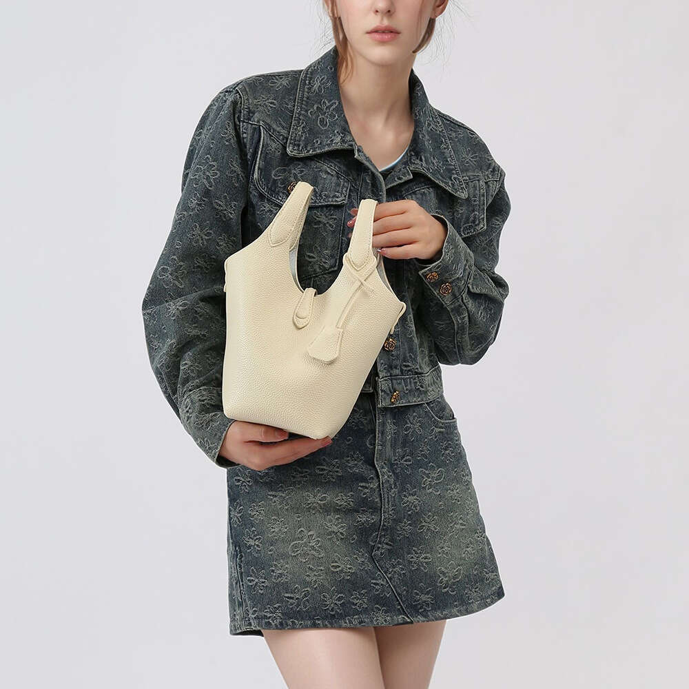 Luxury High End Women s Luffy Polo Play Tote New Bucket Basket Bag