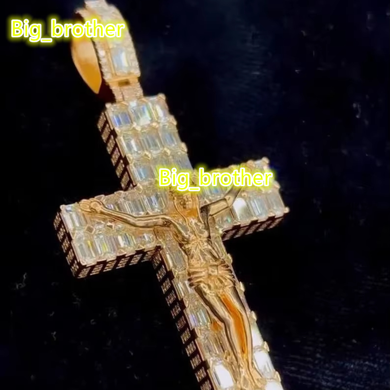 Jesus Cross Pendant for Unisex Fashion Jewelry Real 18k Yellow Gold Plated Customized Hip Hop Moissanite Diamond Pendant