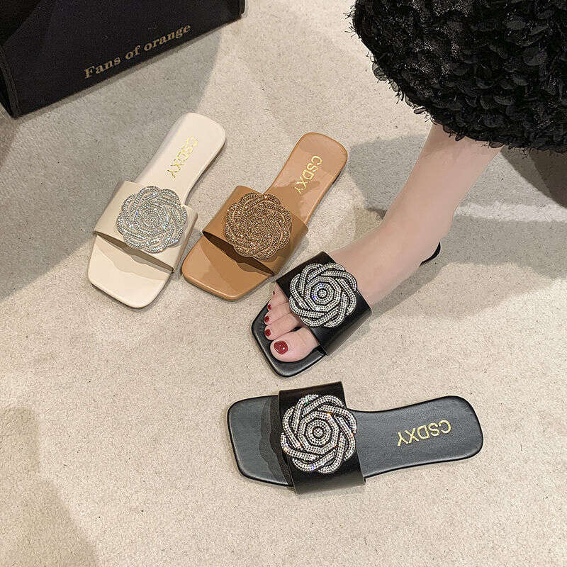 Flat Bottomed Sandals For Women's Summer Outdoor Wear, 2025 New Style Indoor Flat Bottomed Cross Beach Straight Line Sandals For Female Designers