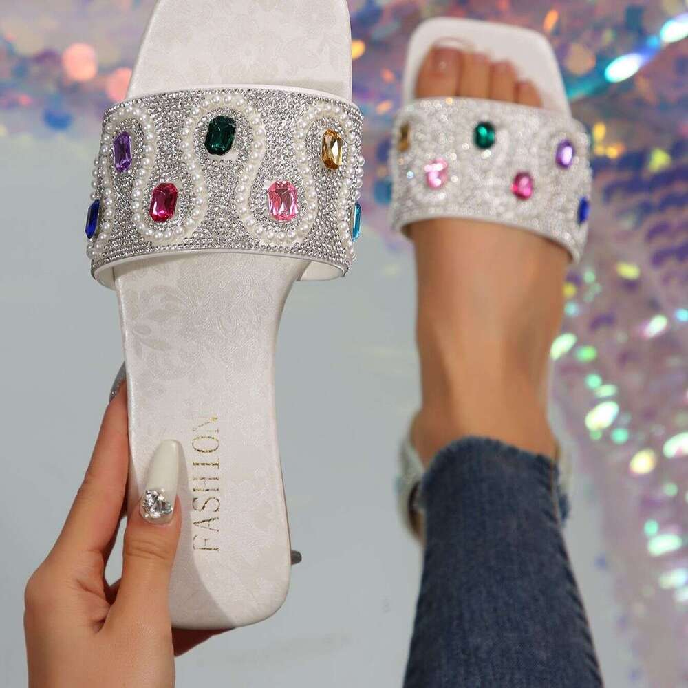 Beaded Colored Diamond Flat Sandals For Women's Outdoor Wear In The Summer Of 2025 New Plus Size Square Toe Casual One-piece Slippers Designer Sa