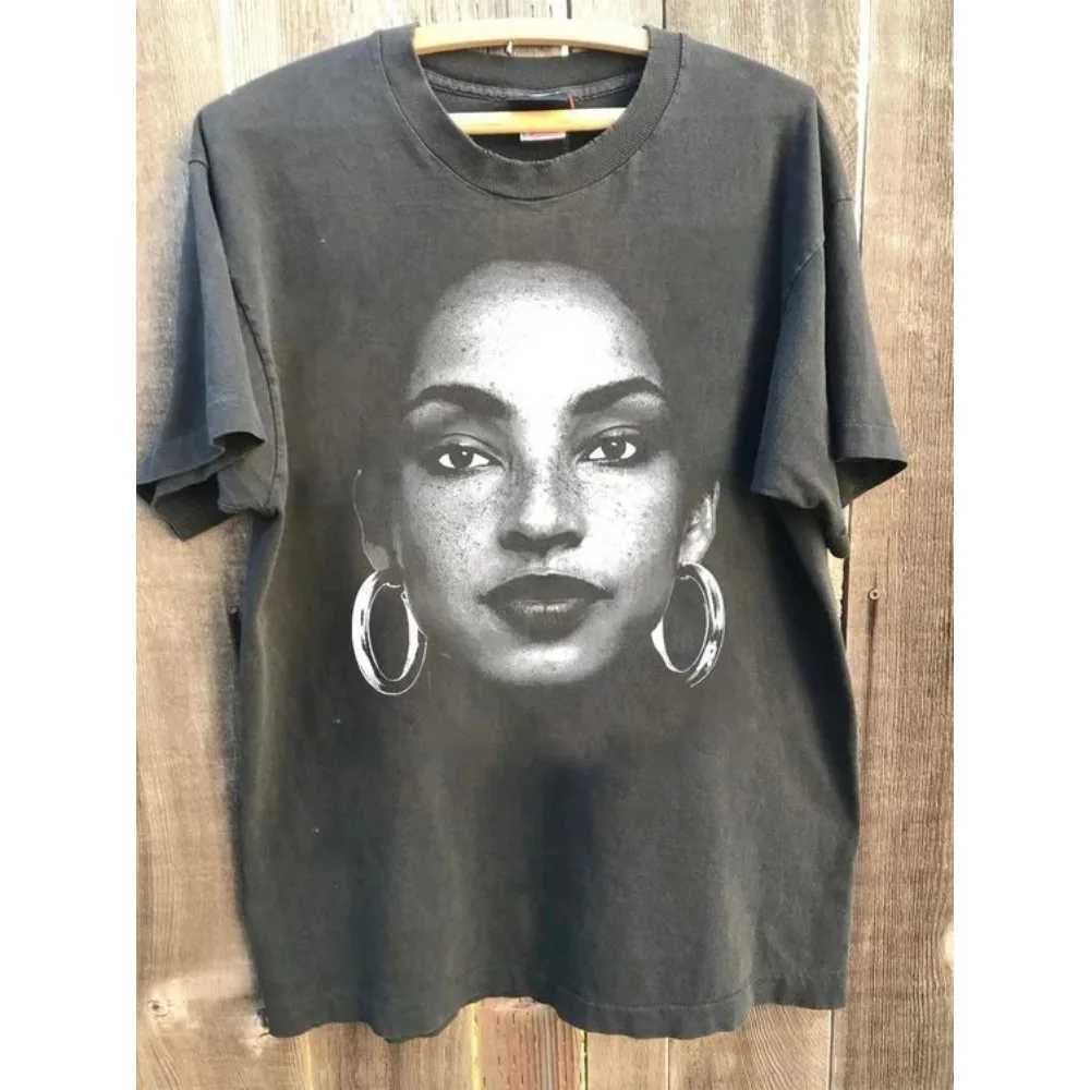 90s Sade Adu Shirt Sade Rap Hip Hop 90 Unisex Tshirt S-4XL Graphic Short Sleeve Shirt Men Women Summer J250529
