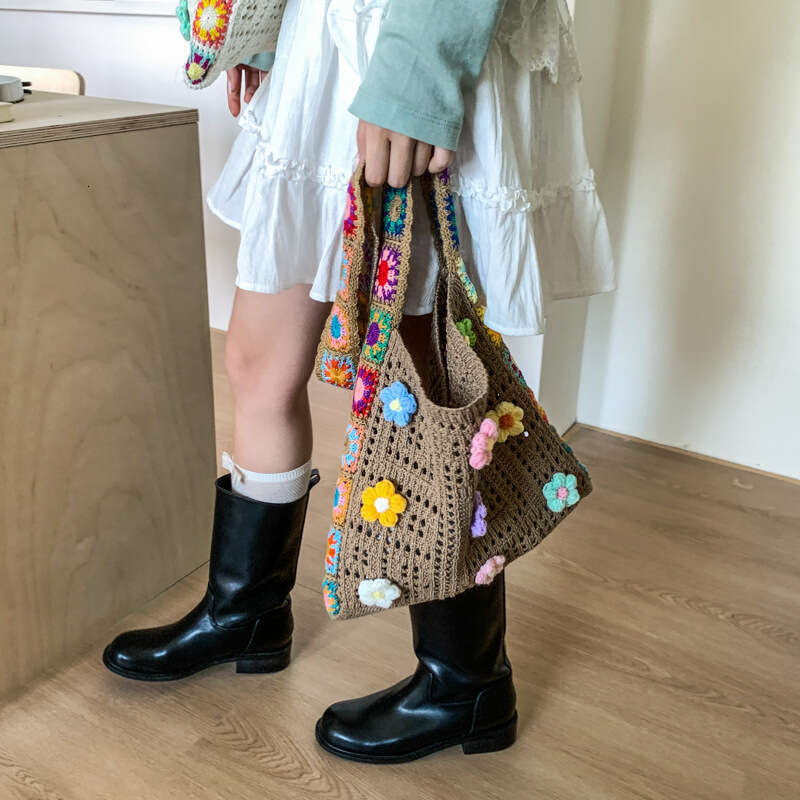 Women's Summer 2025 New Patchwork Knit Ethnic Style Literary Floral Shoulder Beach Bag