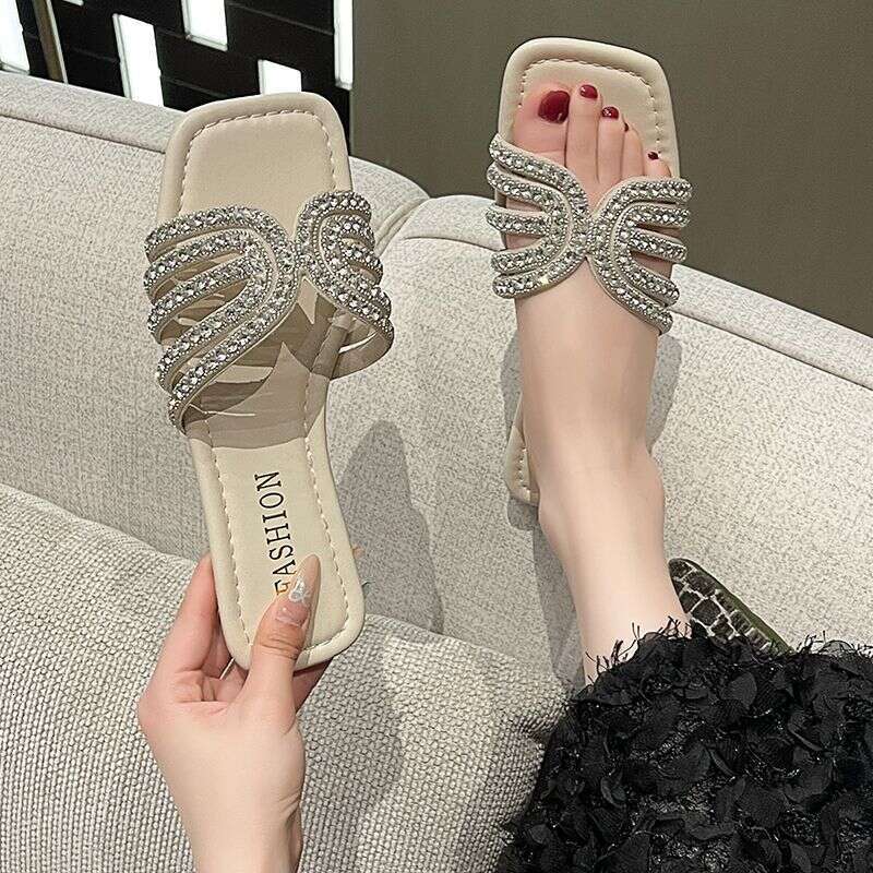 Water Diamond Decorative Flat Slippers For Women 2025 Summer New Collection Solid Color Lightweight Women's Sandals Large Luxury Women's Sho