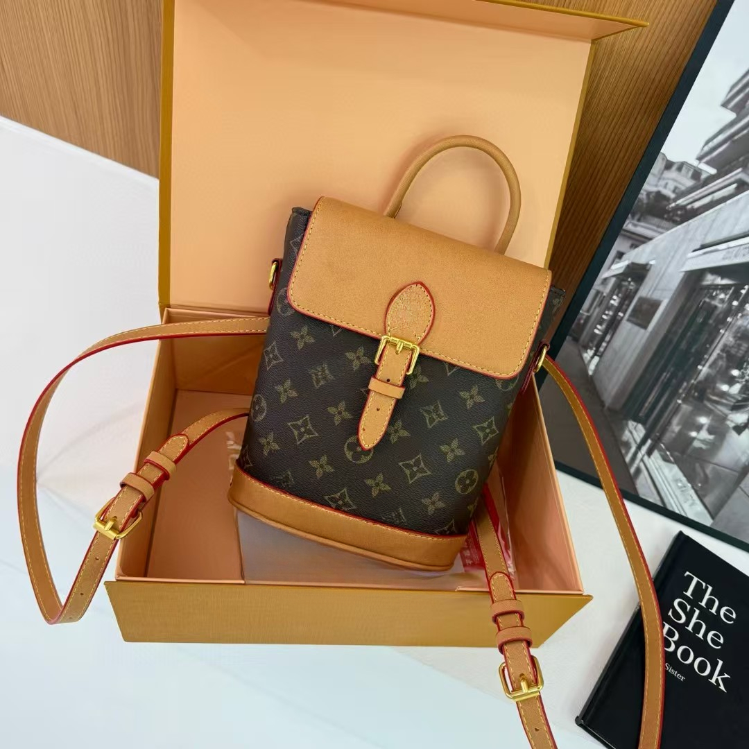 10AFashion backpack designer's vintage backpack can be carried on one shoulder or diagonally, with one bag for dual use 2025