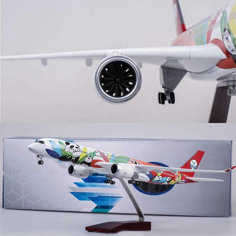 47CM 1 135 Scale A330 DELTA Airline Aircraft Model with Lights and Wheels Resin Plastic Assembled Aircraft Decoration X250114