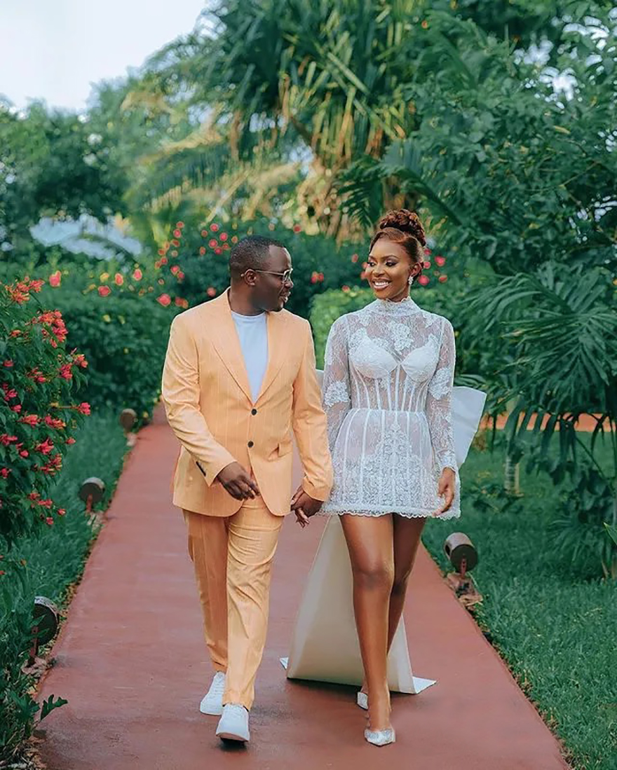 2025 Short African Wedding Dress Bridal Gowns For Bride Illusion Long Sleeves High Neck Beaded Lace Pearls Plated Wedding Gowns For Black Women Marria