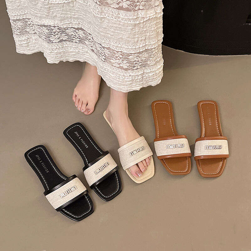 Slippers For Women's Outdoor Wear 2025 Summer New Item For Girls, Versatile And Fashionable Flat Slippers, Designer Sandals, Free Shipping, Luxur