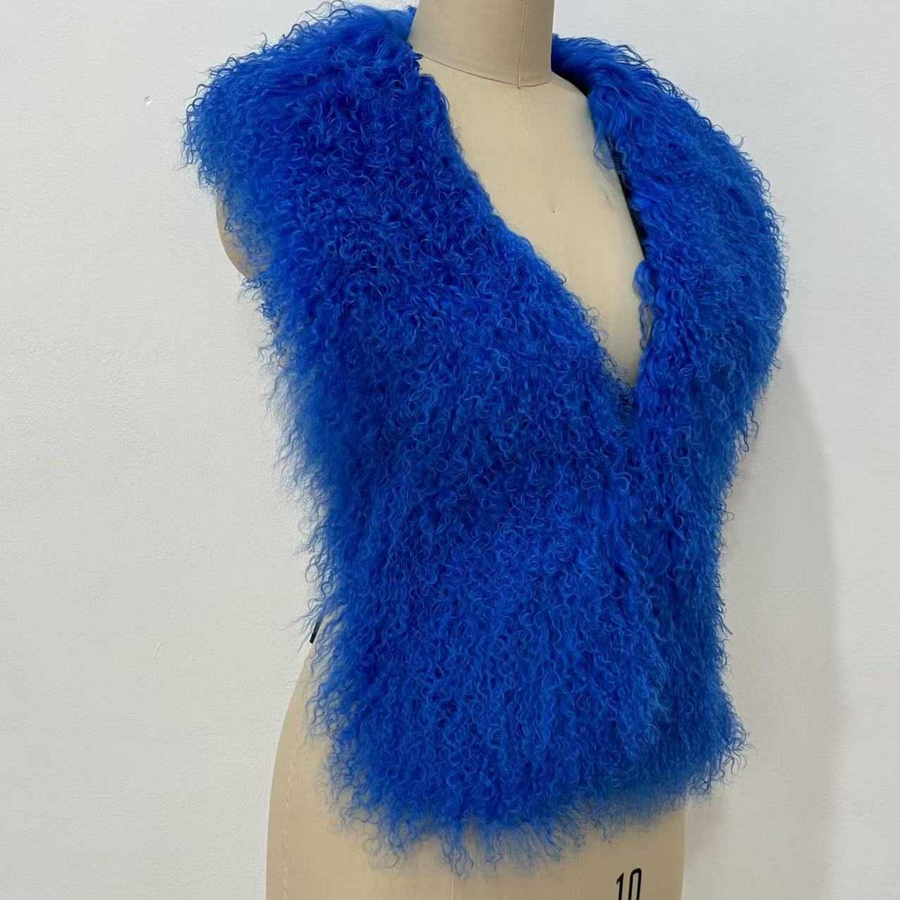 New Arrival Real Mongolian Fur Halter Spring Fashion Natural Fur Backless Bandage Vest Ladies Sexy Sleeveless Fur Coat