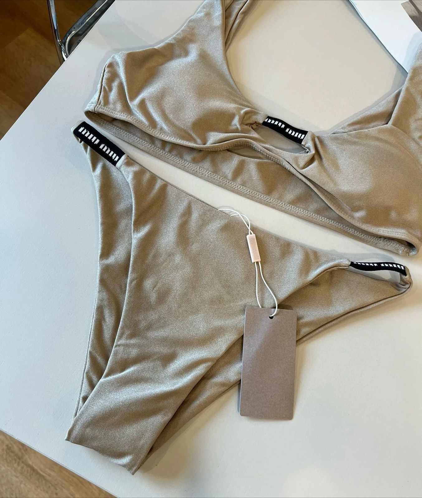 selling Highend Miu Series Bikini Swimsuit Onepiece Style Shows Your Figure and Beauty A Musthave Gift for Summer 250529