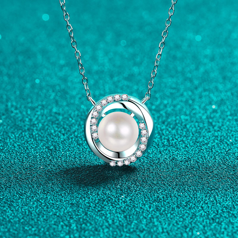 Moissanite S925 Silver Pearl Necklace with Swirl Round Pendant, Light Luxury Elegant Clavicle Chain, Minimalist Design, Perfect for Gifting