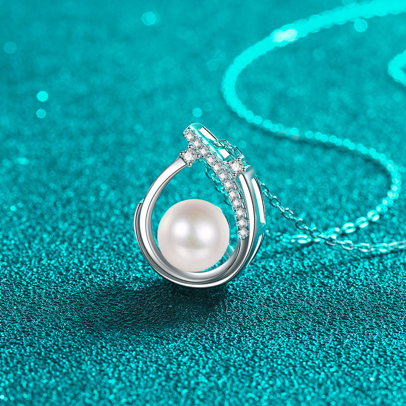 S925 Sterling Silver Moissanite Round Pearl Clavicle Necklace Minimalist Elegant Fashion Commuter High-End Design for Women