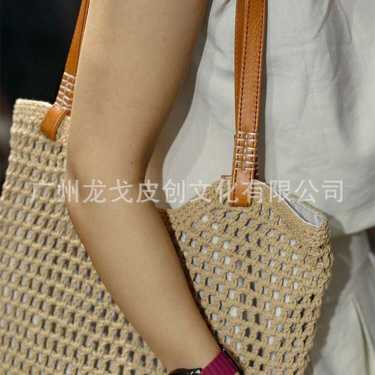 Tote Bag Leather Bag Genuine Leather Underarm Summer High Value Beach Outing Straw Woven Handmade Commuting Large Capacity Tote Bag Shopping Shoulder 