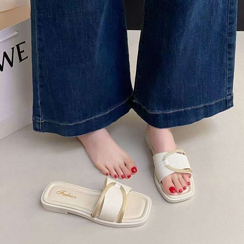 Summer Women's Slippers, Lazy Style, Fashionable Home Flat Bottomed Soft Soled Sandals, Vacation Beach Anti-skid Slippers, Designer Sandals, Free