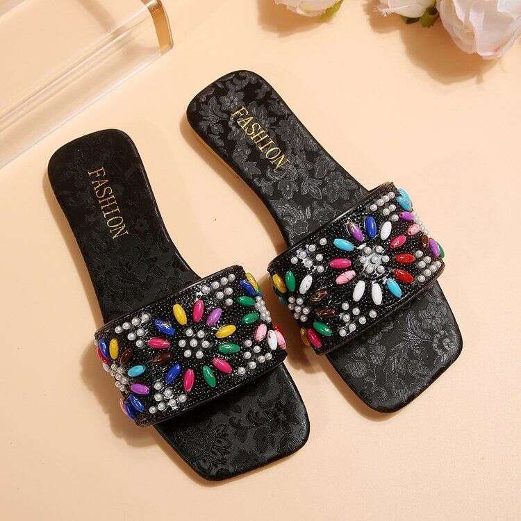 Designer Sandals Large Soft Bottom Cool Slippers For Women 2025 Summer New Style Colorful Bright Diamond Outerwear Flat Slippers Luxury Shoes Free Shi