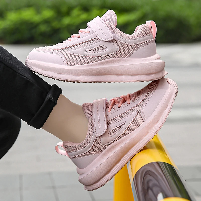 Childrens Sports Shoes Spring and Summer Boys Mesh Breathable Running Shoes CuHK Children Girls Soft Soled Casual Shoes 250527