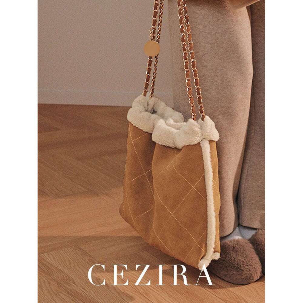Hot Selling Winter Women's Fashion Large Casual Shoulder Bag Faux Plush Quilted Argyle Thread Chain Strap Handbag Commuting Travel Designer Bags