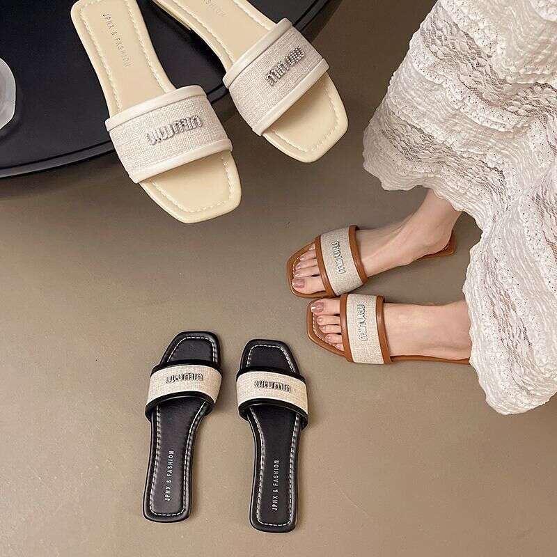 Slippers For Women's Outdoor Wear 2025 Summer New Item For Girls, Versatile And Fashionable Flat Slippers, Designer Sandals, Free Shipping, Luxur