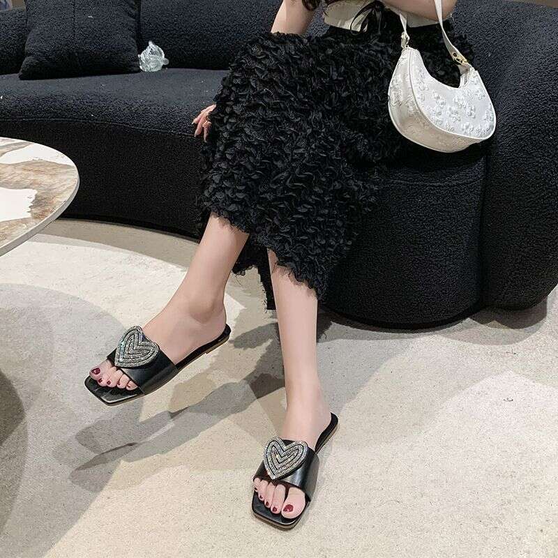 2025 Summer New Fashionable Outerwear Love Slippers For Women, Water Diamond Flat Bottom One Word Beach Sandals, Female Designer Sandals, Free Shippin