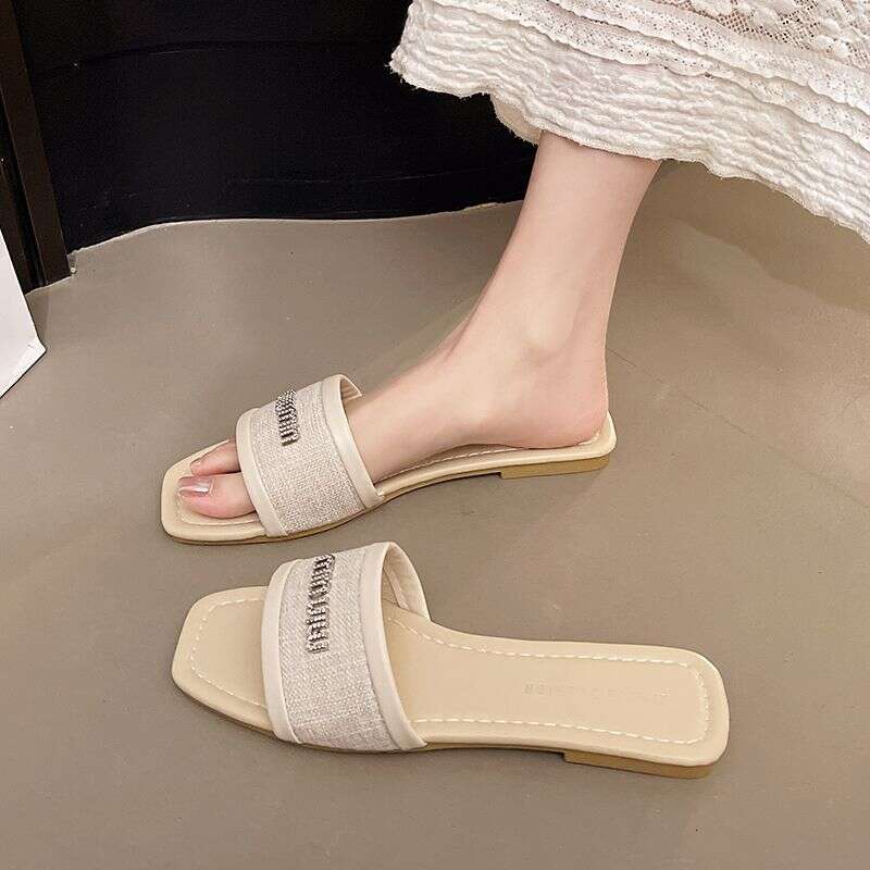 Slippers For Women's Outdoor Wear 2025 Summer New Item For Girls, Versatile And Fashionable Flat Slippers, Designer Sandals, Free Shipping, Luxur