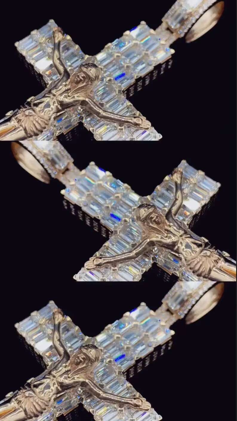 Jesus Cross Pendant for Unisex Fashion Jewelry Real 18k Yellow Gold Plated Customized Hip Hop Moissanite Diamond Pendant