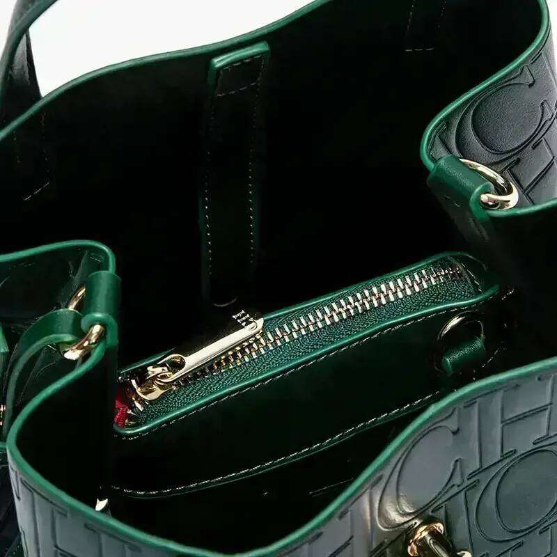 CH Emed Crossbody Letter Printing Design Handbag Large Capacity Tote Bag Elegant Temperament Ladies Should