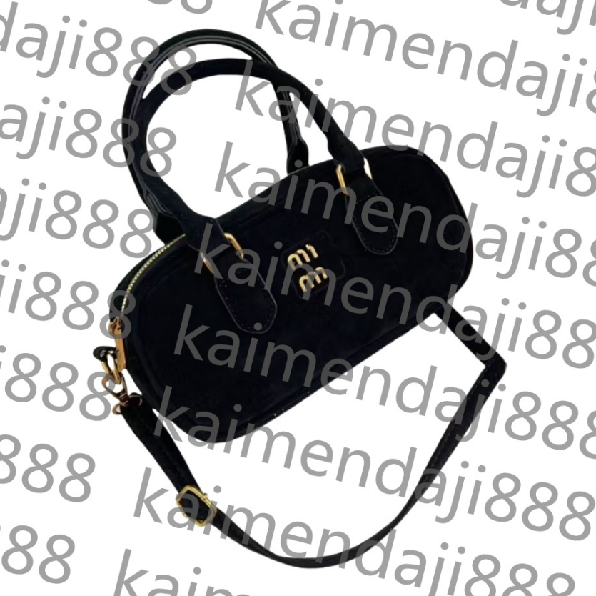 Free shipping designer bag Shoulder tote Bags For womans Black yellow white red navy blue khaki sliver New Fashion Versatile European and American Fashion 213