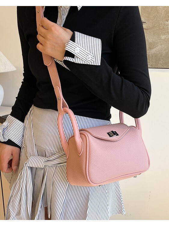 Cross fashion border multifunctional fashionable commuting women s shoulder bag spring simple new crossbody bag designer fashion women s shoulder bag