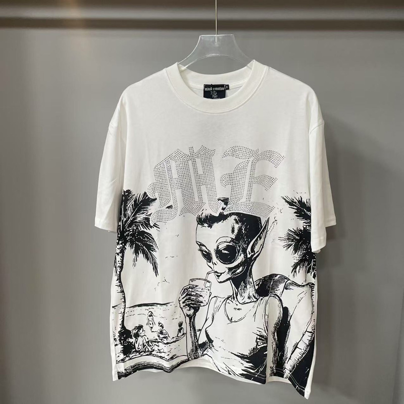 2025 Hot Selling Vintage Anime T-Shirt Graphic with Rhinestone Breathable Streetwear Cartoon Tee Topics 25ss 0530