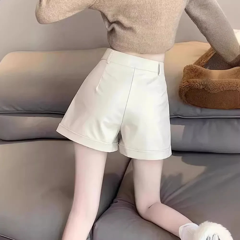 Womens PU Leather Shorts Summer 2024 High Waist Slimming Look Loose Wide Leg Aline Casual for Outerwear 250520A