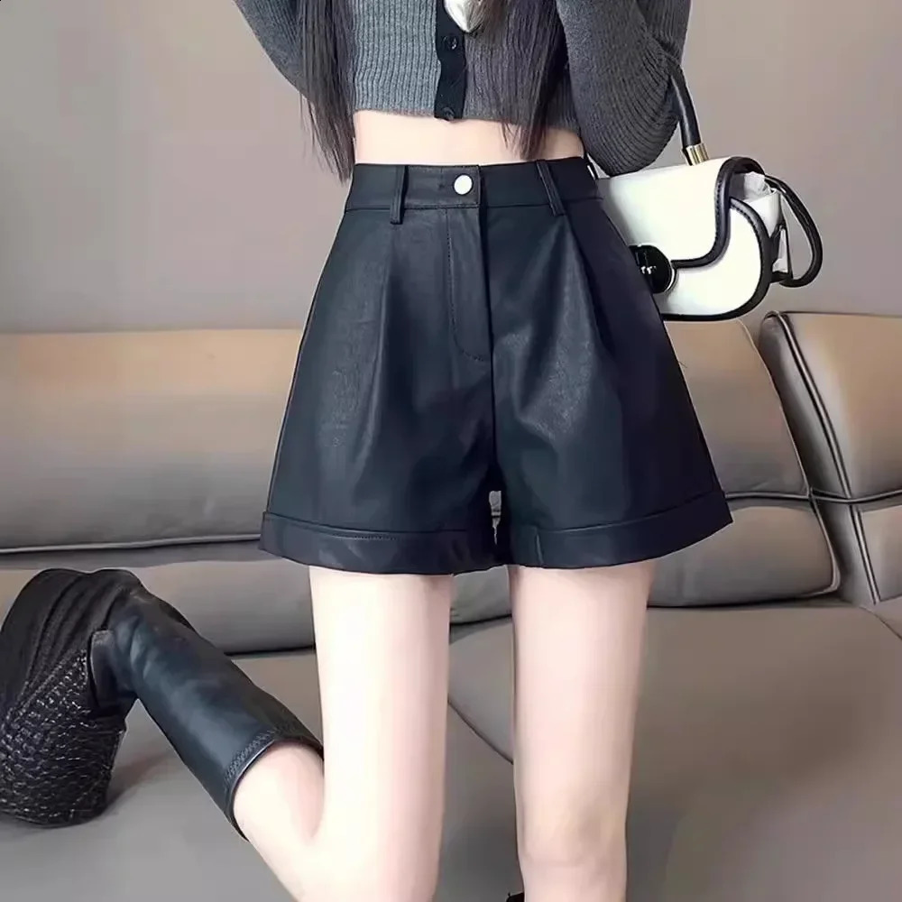 Womens PU Leather Shorts Summer 2024 High Waist Slimming Look Loose Wide Leg Aline Casual for Outerwear 250520A