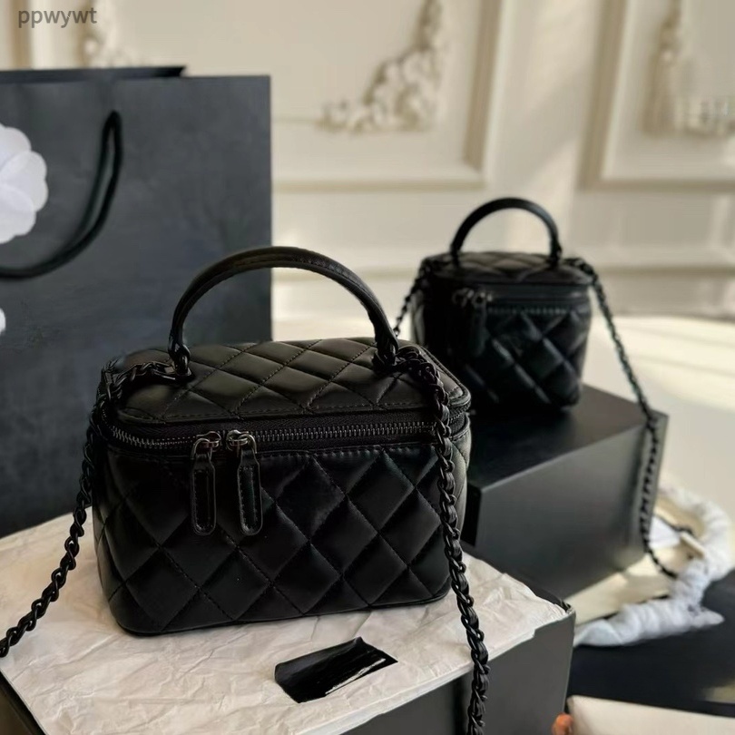 Vanity Case Bag Luxury Genuine Leather Chain Mini Box Bag Makeup Bag 24B Handbag For Women Designer Fashion Shoulder Bag Crossbody Bag With Leather Handles Womens Bag