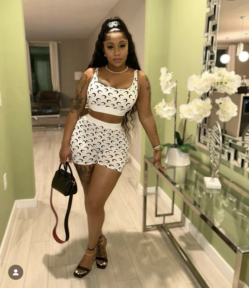 STYLISH LADY Moon Printed Fitness 2 Piece Set Women Sleeveless Crop Top and Shorts Suits Summer Club Street Sports Outfits 250527