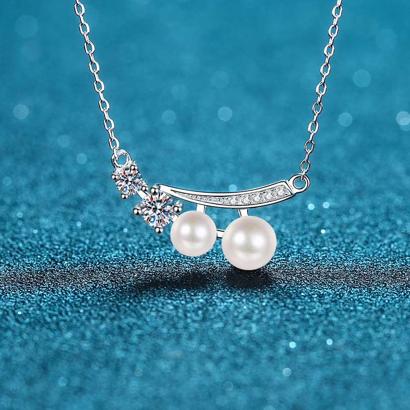 Fashionable Female Clavicle Choker: Genuine 925 Silvery Beads + Vivid Gemstones Plus Lustrous Pearly Accents