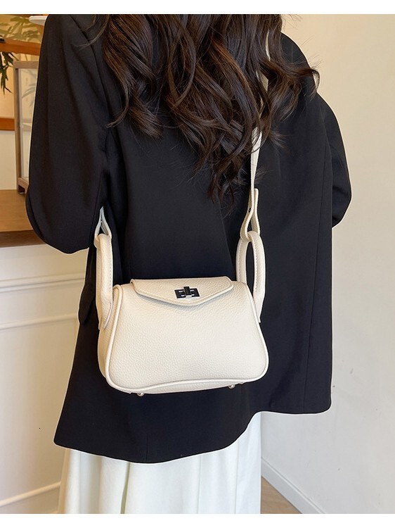 Cross fashion border multifunctional fashionable commuting women s shoulder bag spring simple new crossbody bag designer fashion women s shoulder bag
