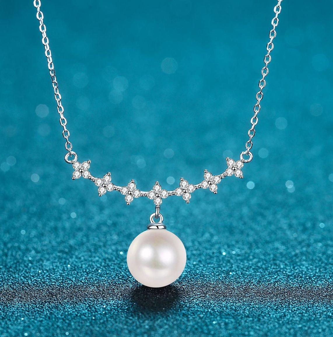 Elegant Nine-Two-Five Silver Jewelry: Female Necklace Incorporating Celtic Knots Motif Plus Natural Gemstones