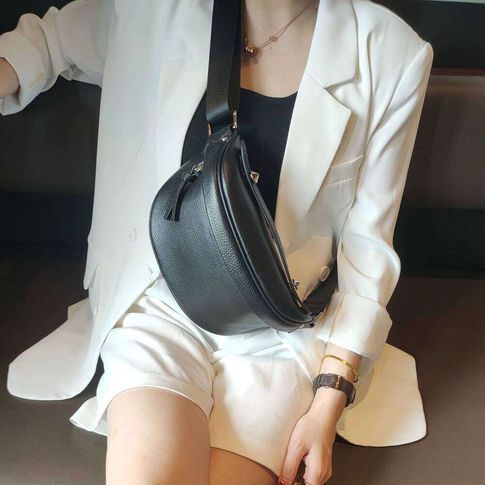 Genuine Leather Women's Chest Fanny Pack Bundi Bao Chao Large-Capacity Soft Leather Crossbody Bag