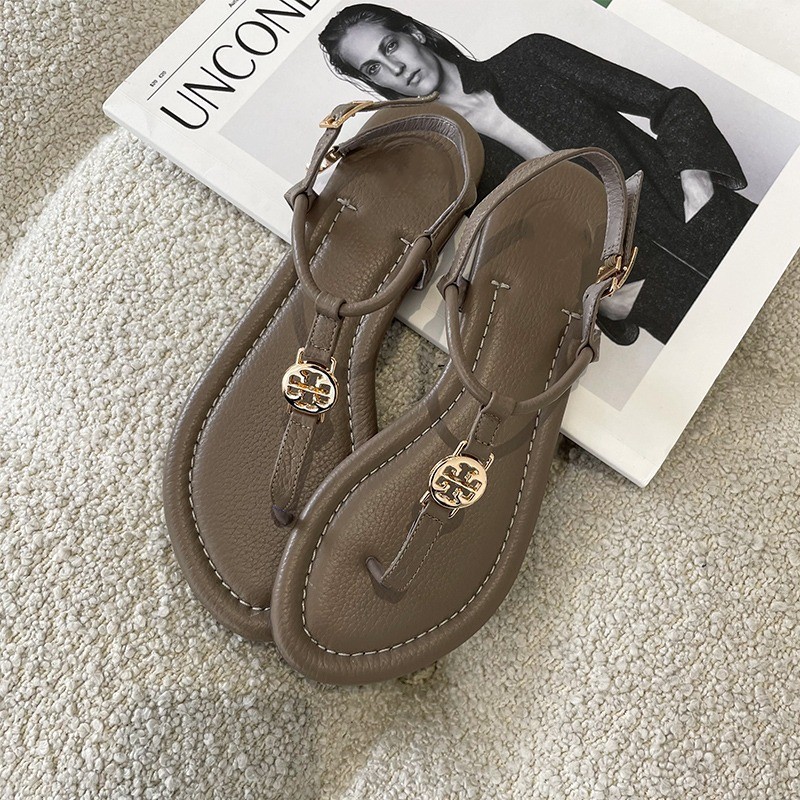 Free shipping new designer sandals flat slides for womens sandals girl black white fashion embroidery slipper outdoor shoes