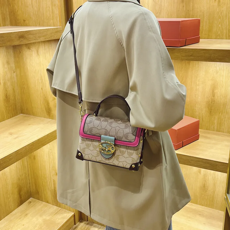 Bag Designer New Summer Vintage Square Bag For Women Shoulder Bag Stylish Versatile Shoulder Crossbody Purse