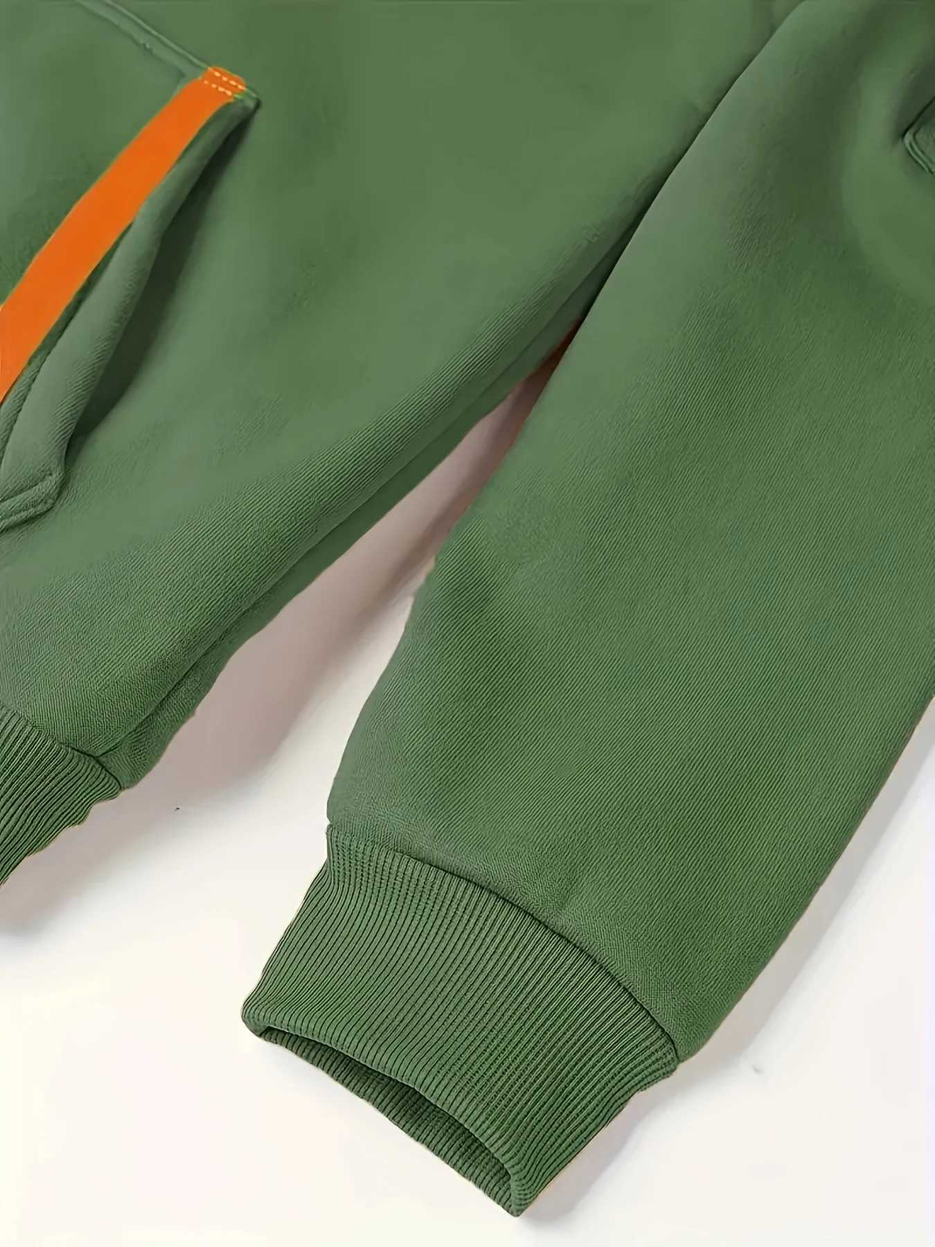 Spring and Autumn Mens Casual Fashion Sweater Half-Open Zipper Collar Fitness Sports Hooded Shirt Mens Jacket W250530