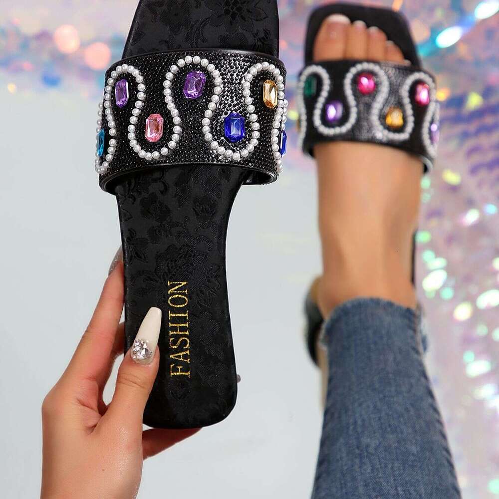 Beaded Colored Diamond Flat Sandals For Women's Outdoor Wear In The Summer Of 2025 New Plus Size Square Toe Casual One-piece Slippers Designer Sa