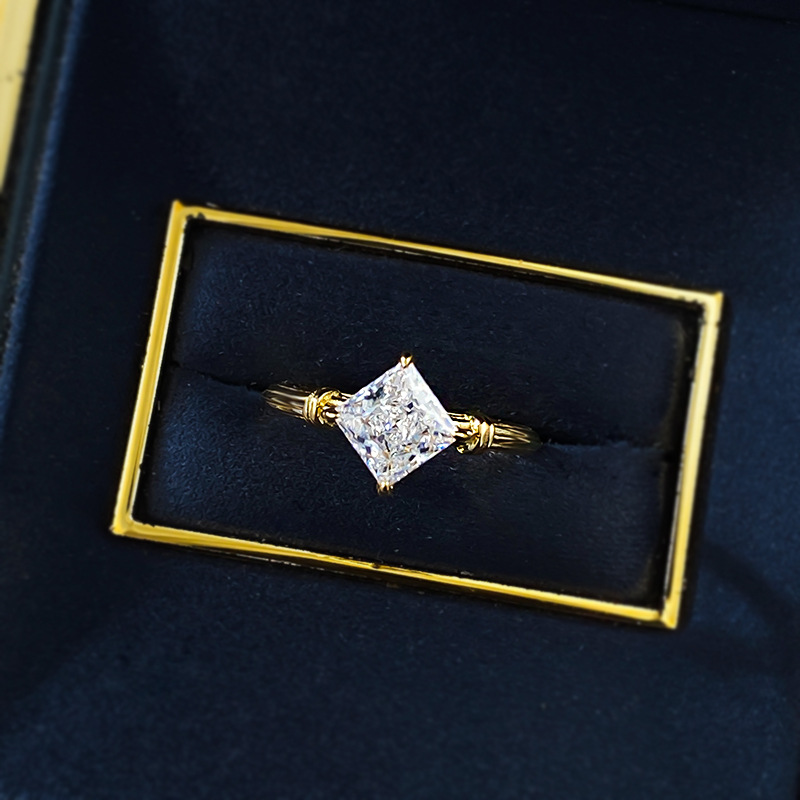 Ins Top Sell Wedding Rings Designer Solitaire Princess White Moissanite Diamond Luxury Jewelry Genuine 100% 925 Sterling Silver 18K Gold Lady Bridal R