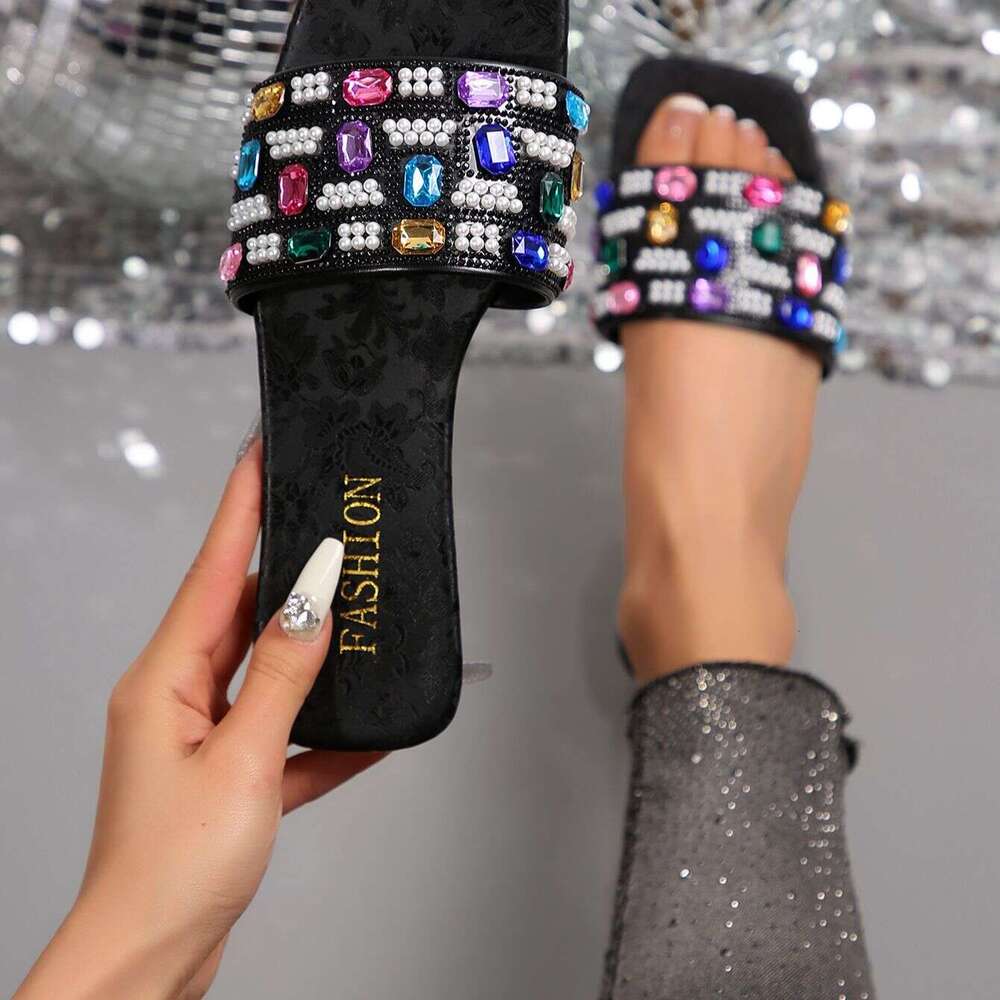 Designer Sandals Large Colorful Gemstone One Word Casual Flat Slippers Summer 2025 Outdoor Fashion Beach Slippers Female Designer Sandals