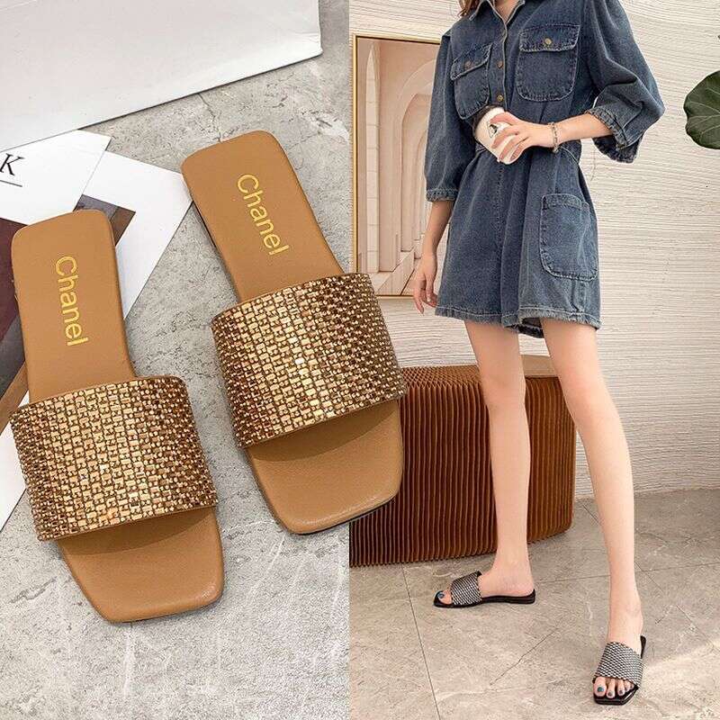 2025 Summer Lingge Beige Foot Set Solid Color Water Diamond Casual Shoes Daily Flat Heel Slippers Designer Sandals Free Shipping